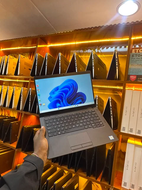 Dell 5300
